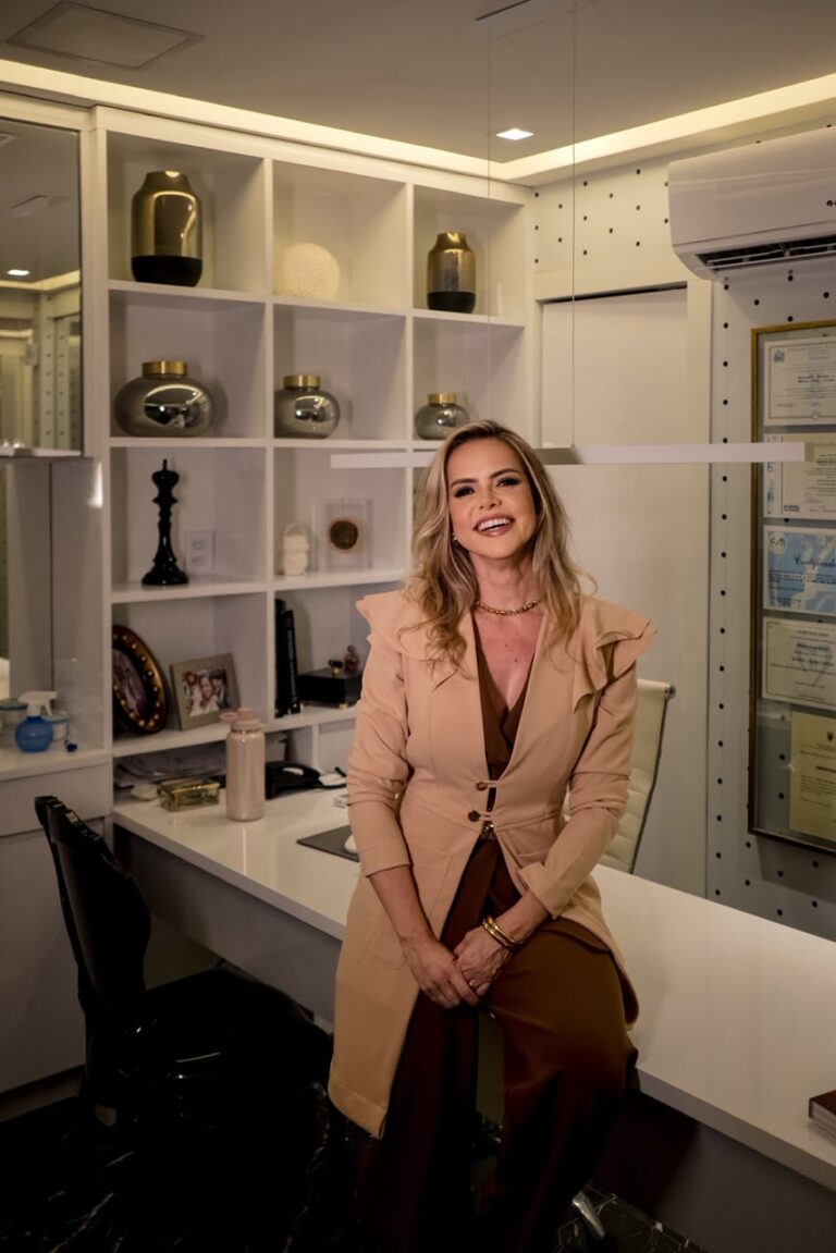 Dia do Dentista consolida a evolução da odontologia na Bahia e destaca atuação de Milena Veiga